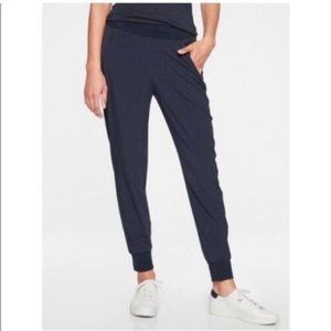 Athleta soho cropped jogger